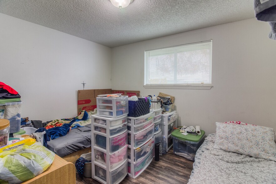 More Photos Of 1704 S 12th Ave, Yakima Apartments For Sale