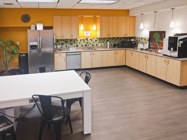 More Photos Of 250 Monroe Ave NW, Grand Rapids Coworking Space