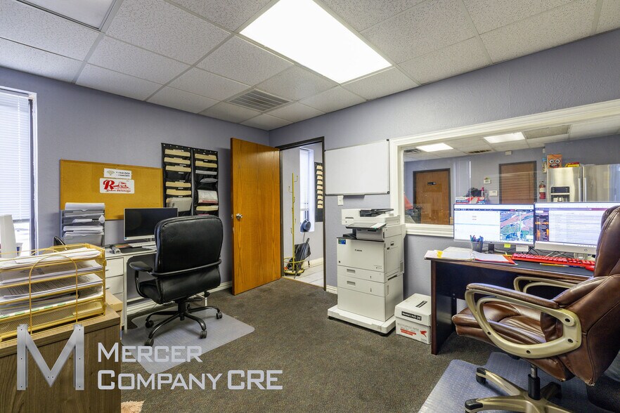 More Photos Of 3035 NE 23rd St, Oklahoma City Industrial For Sale