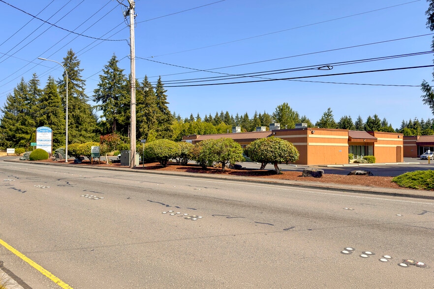 More Photos Of 5707 Lacey Blvd, Lacey Unknown For Lease