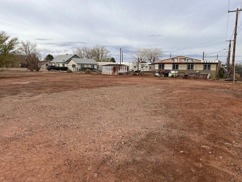 More Photos Of 1923 W Second St, Winslow Multifamily For Sale