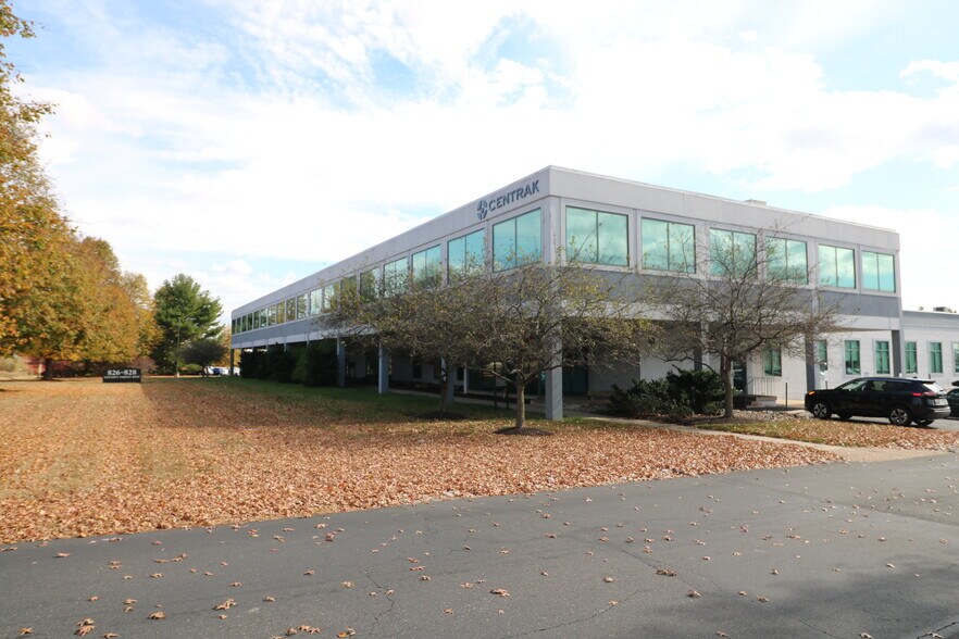 More Photos Of 826 Newtown Yardley Rd, Newtown Office For Sale