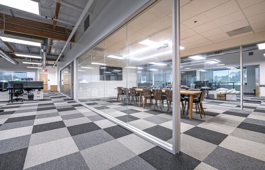 More Photos Of 125 Cremona Dr, Goleta Flex For Sale