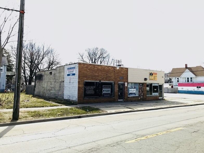Primary Photo Of 330 W Station St, Kankakee Freestanding For Sale