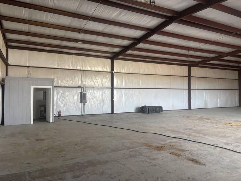 More Photos Of 5035 Dick Price Rd, Fort Worth Unknown For Lease