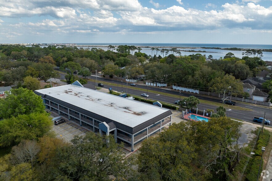 More Photos Of 480 E Miracle Strip Pky, Mary Esther Hotel For Sale