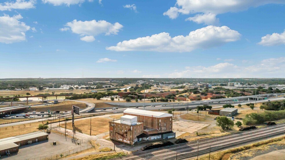 More Photos Of 1000 Harding St, Fort Worth Land For Sale