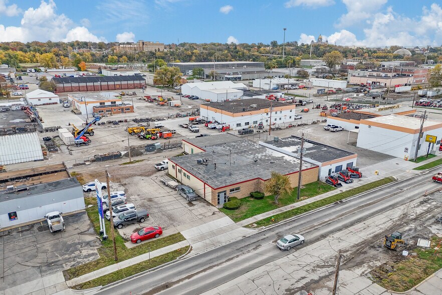 More Photos Of 1429 2nd Ave, Des Moines Warehouse For Sale