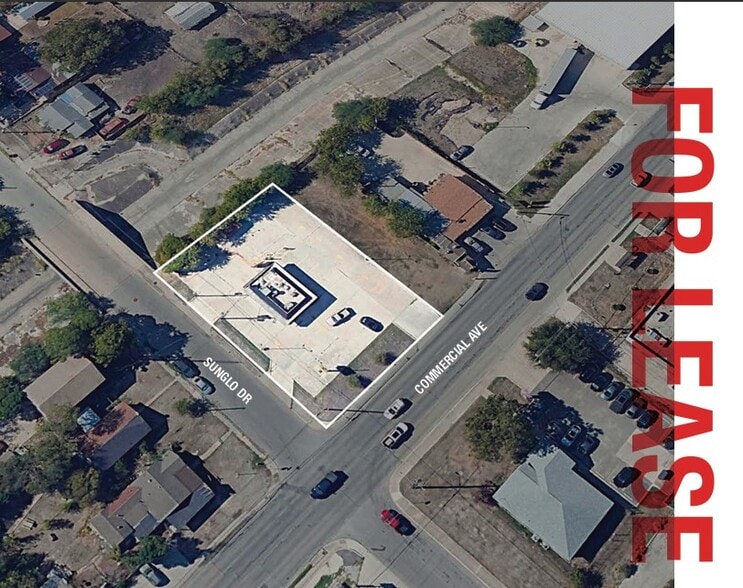 Primary Photo Of 2423 Commercial Ave, San Antonio Fast Food For Lease