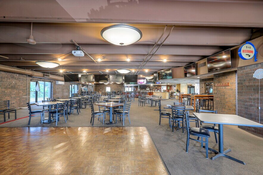 More Photos Of 330 E 135th St, Kansas City Restaurant For Sale