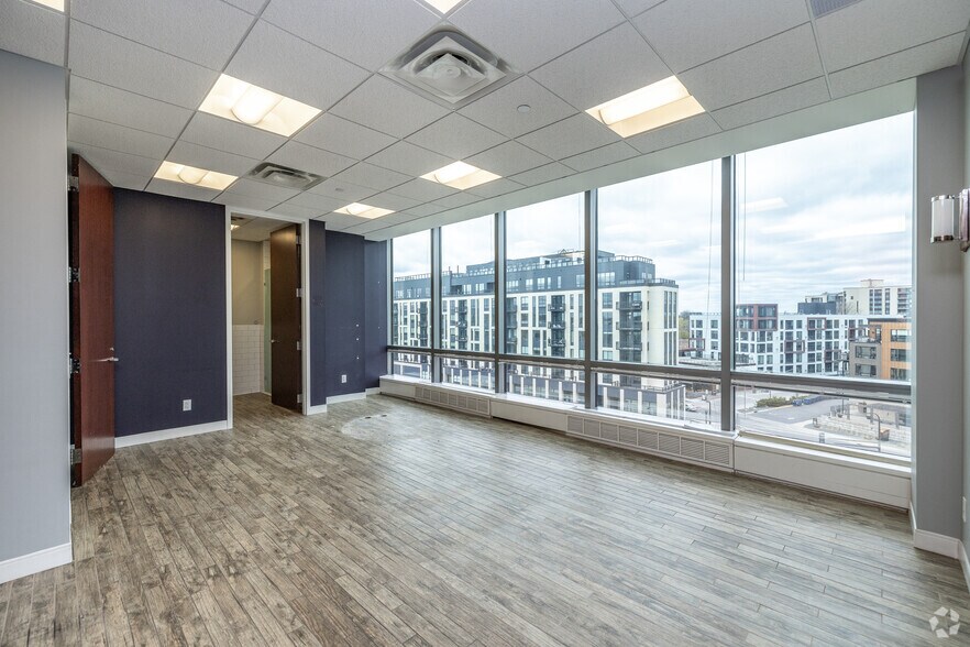 More Photos Of 3033 Excelsior Blvd, Minneapolis Medical For Lease
