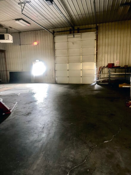 More Photos Of 5260 S Clinton Trl, Eaton Rapids Manufacturing For Sale
