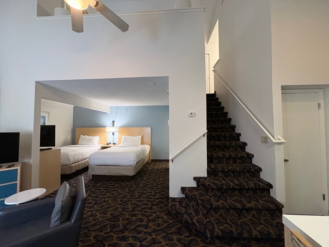 More Photos Of 35 Hurricane Ln, Williston Hotel For Sale