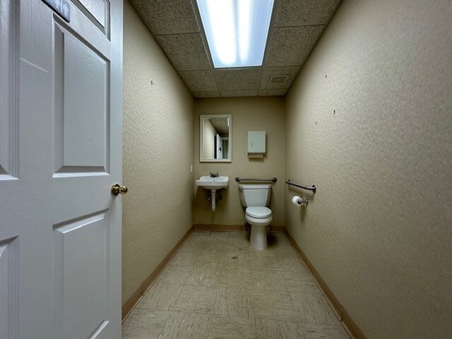 More Photos Of 5954 Route 25A, Wading River Medical For Lease