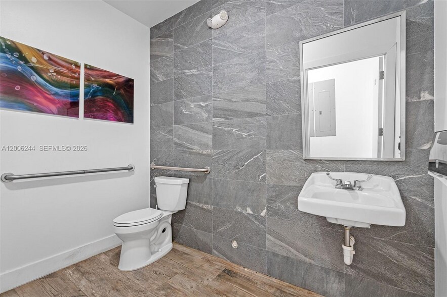 More Photos Of 4885 NW 7th Ave, Miami Office For Sale