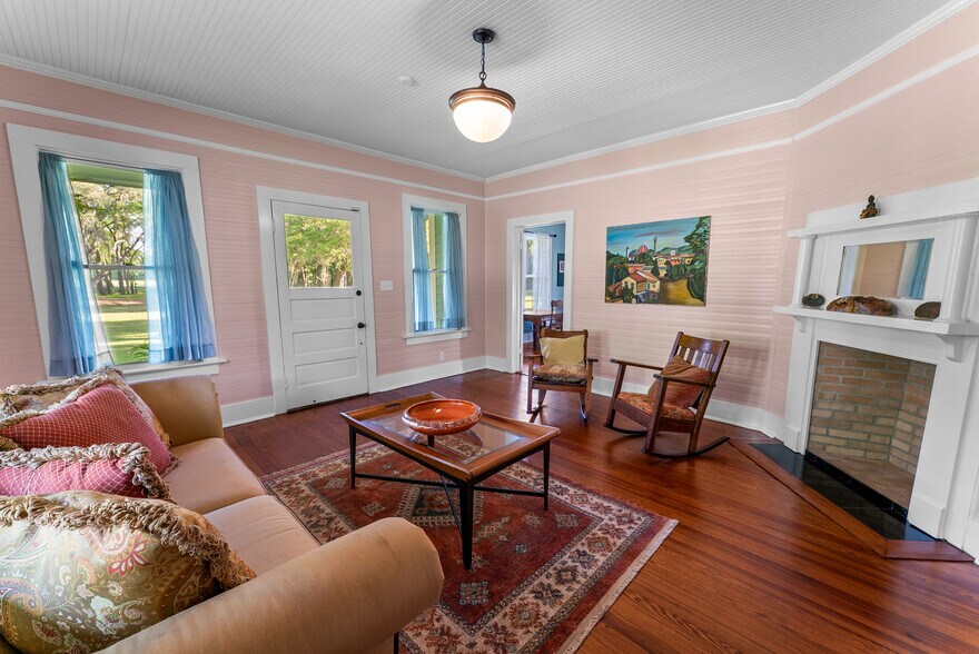 More Photos Of 1151 Harry Lindsay Rd, Guyton Specialty For Sale