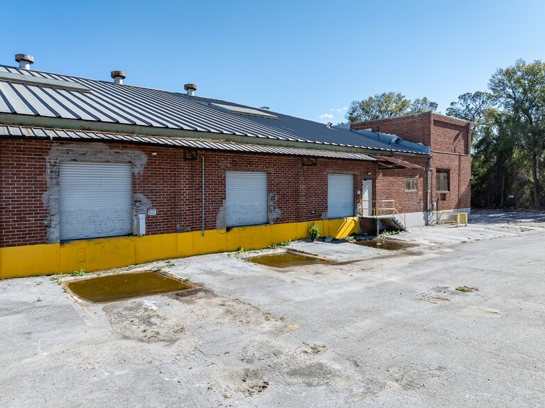 More Photos Of 2127 Hubbard St, Jacksonville Manufacturing For Sale