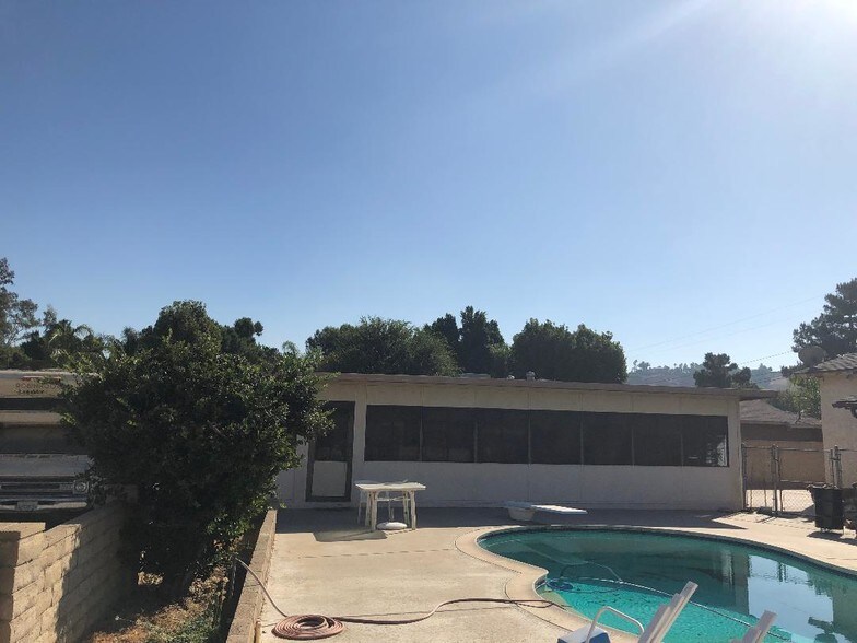 17640 Maywood St, Bloomington, CA 92316 Contractor Storage Yard For