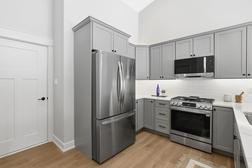 More Photos Of 100 Huselton Dr, Butler Multifamily For Sale