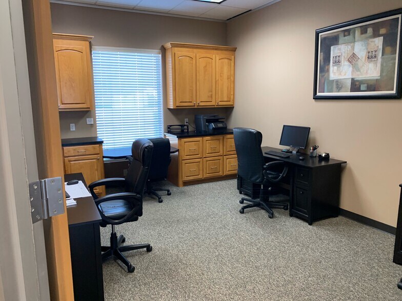 More Photos Of 14729 Highway 105 W, Montgomery Medical For Lease