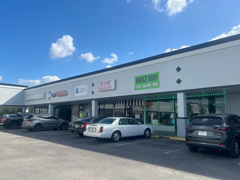 More Photos Of 11836-11932 US Highway 19, Port Richey Unknown For Lease