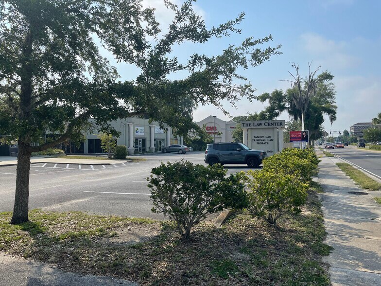 More Photos Of 820 N Orange Ave, Green Cove Springs Storefront Retail Office For Sale
