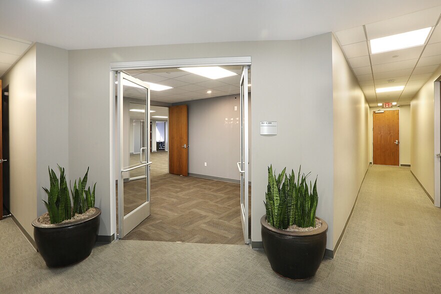 More Photos Of 2569 McCabe Way, Irvine Office For Lease