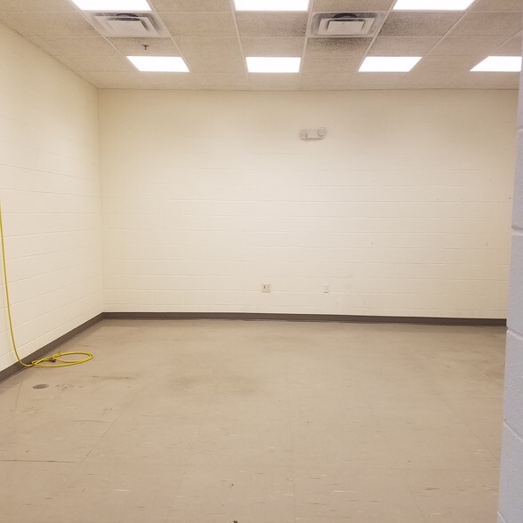 More Photos Of 1 Precision Way, Jamestown Distribution For Sale