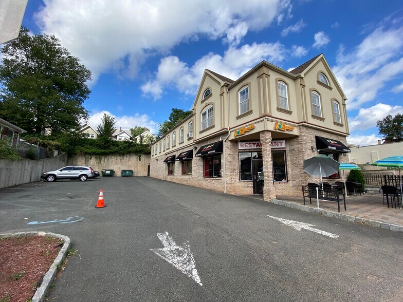 More Photos Of 313 Washington Ave, Belleville Storefront Retail Office For Sale