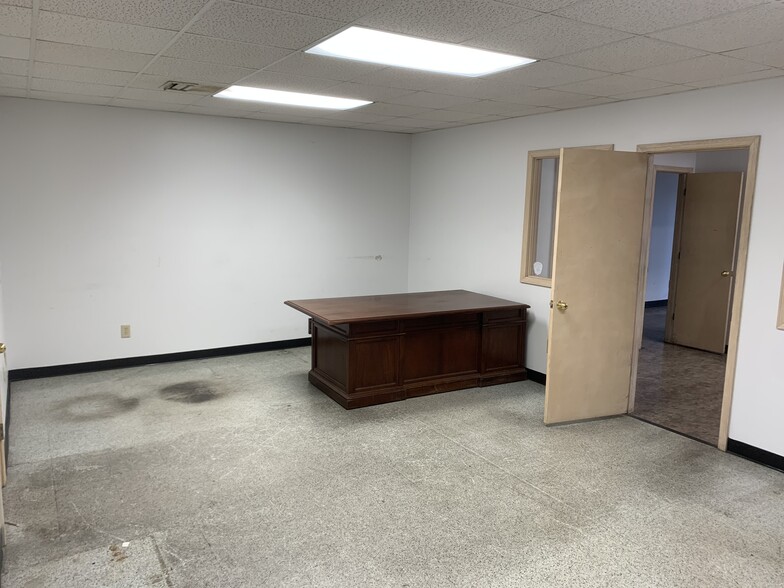 More Photos Of 1455 McCain Pky, Pelham Industrial For Sale