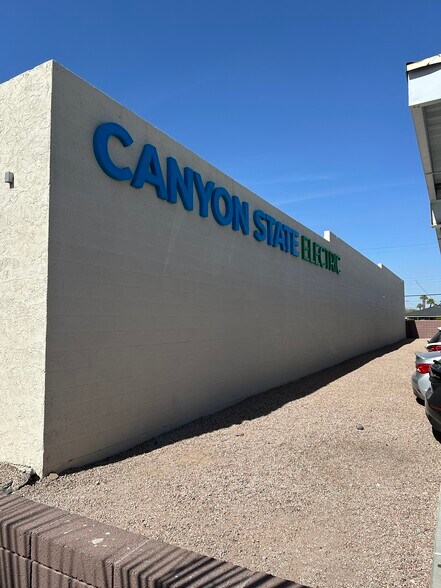 More Photos Of 4636 E McDowell Rd, Phoenix Distribution For Sale