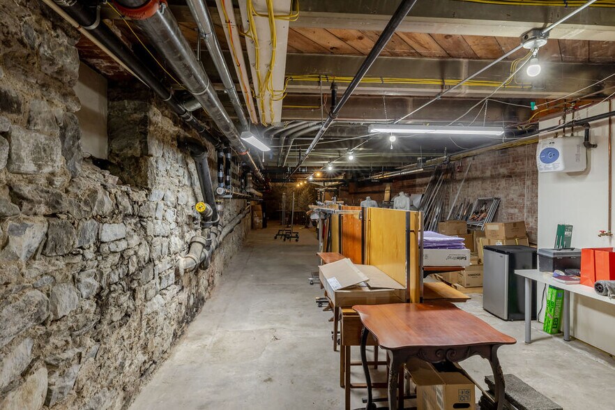 More Photos Of 313-323 Main St, Great Barrington Office For Lease