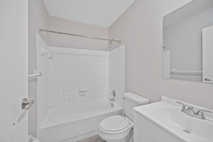 More Photos Of 7855-7859 Harrison Ave, Mount Healthy Apartments For Sale