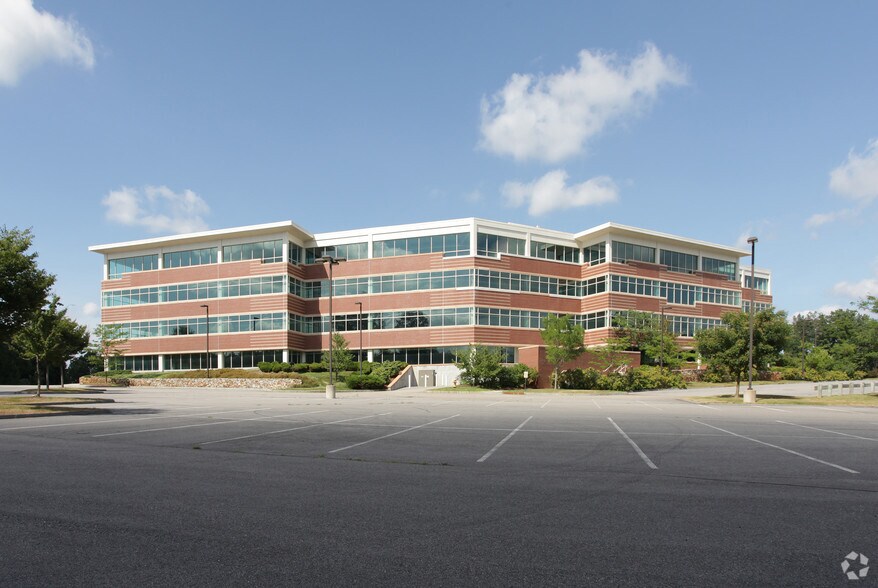 More Photos Of 900 W Park Dr, Westborough Office For Sale