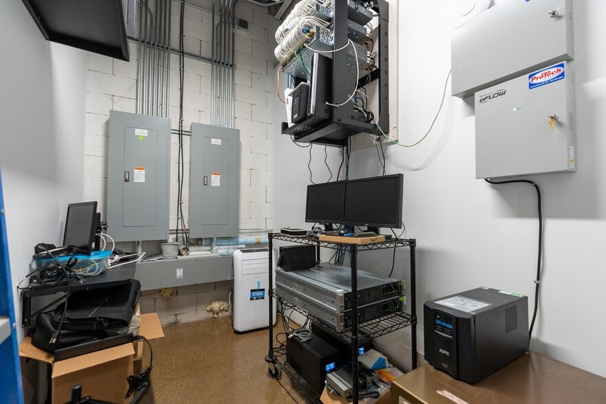 More Photos Of 4880 Hills And Dales Rd NW, Canton Warehouse For Sale