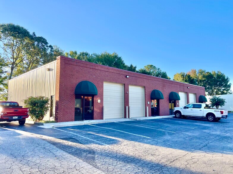 More Photos Of 2295 Skelton Rd, Gainesville Unknown For Lease