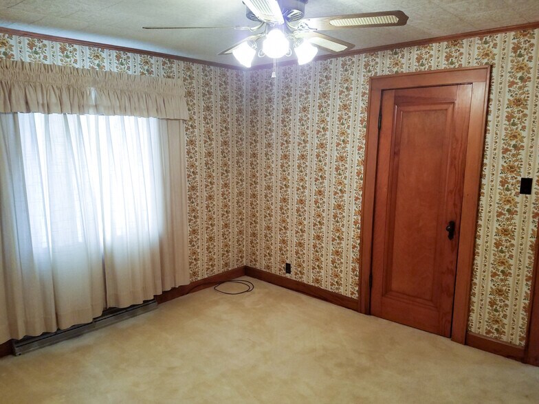 More Photos Of 1305 Whipple Ave NW, Canton Office For Lease