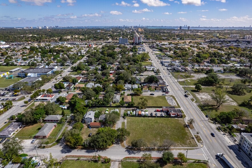 More Photos Of 1113 NW 79th St, Miami General Retail For Sale