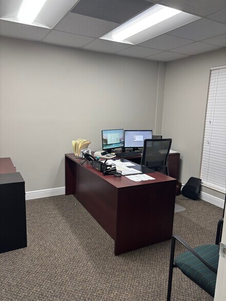 More Photos Of 6220 Manatee Ave W, Bradenton Medical For Sale