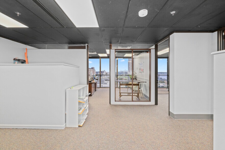 More Photos Of 233 E Bay St, Jacksonville Office For Sale