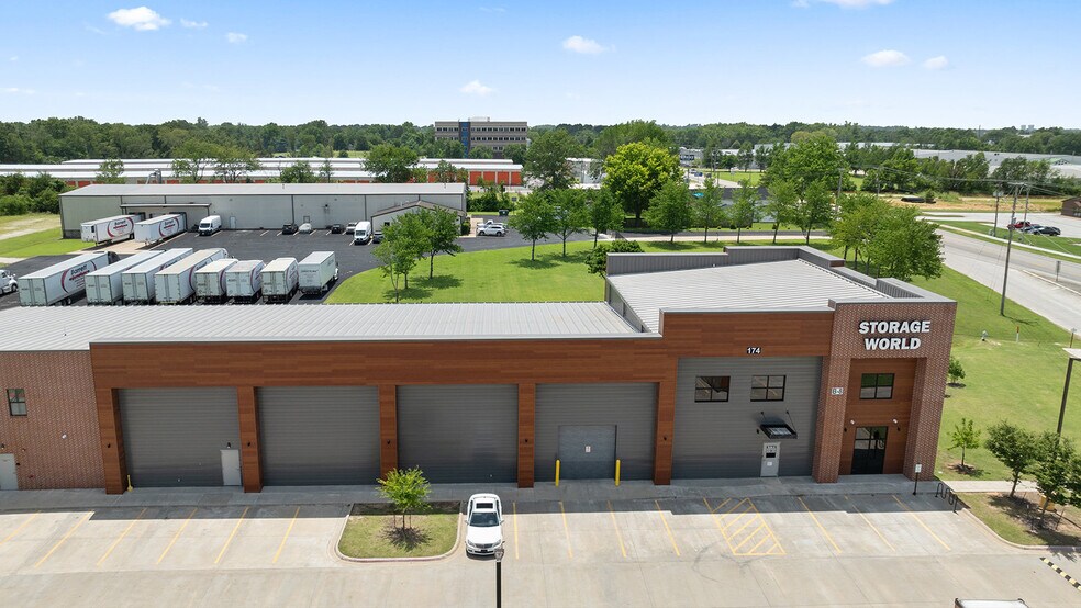More Photos Of 174 W Stave Mill Rd, Rogers Self Storage For Lease