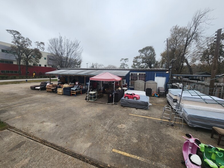 Primary Photo Of 2920 Broadway St, Houston Specialty For Sale
