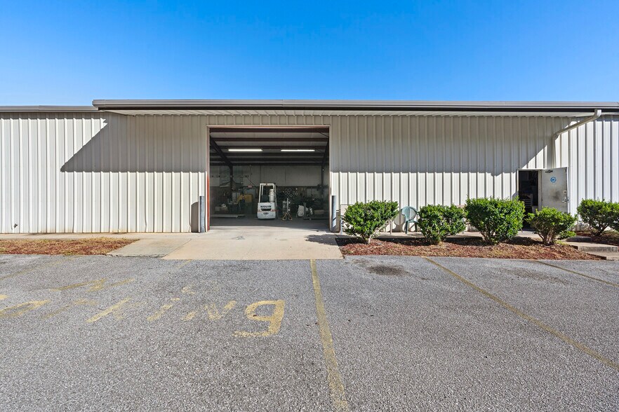 More Photos Of 3100 Adora Teal Way, Crestview Industrial For Sale