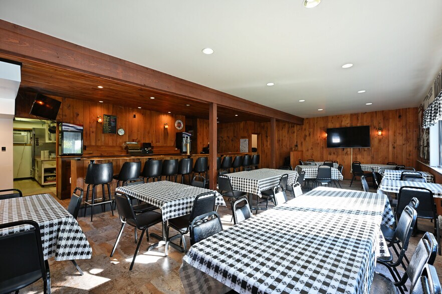 More Photos Of 23694 Clam Lake Rd, Clam Lake Restaurant For Sale