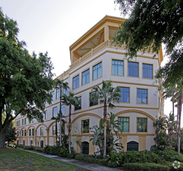 More Photos Of 1768 Park Center Dr, Orlando Office For Sale