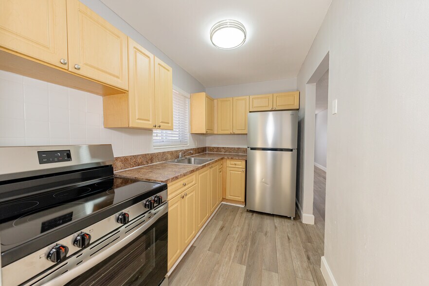 More Photos Of 5971 NW 17th Pl, Sunrise Apartments For Sale