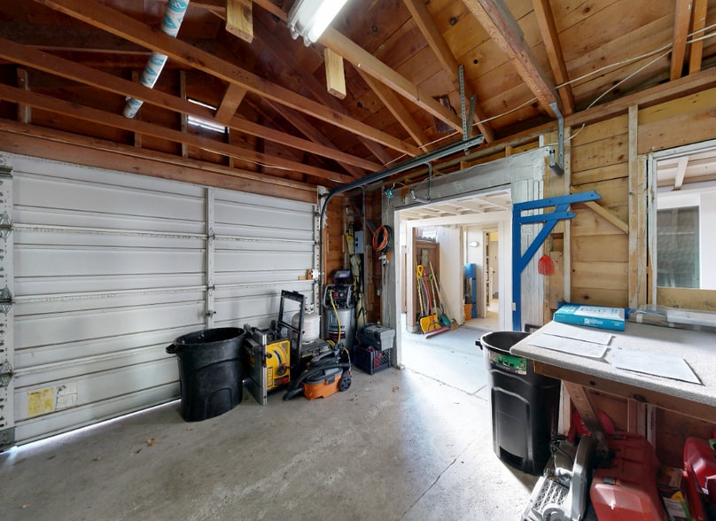 More Photos Of 1900 Frazer Ave, Sparks Flex For Sale