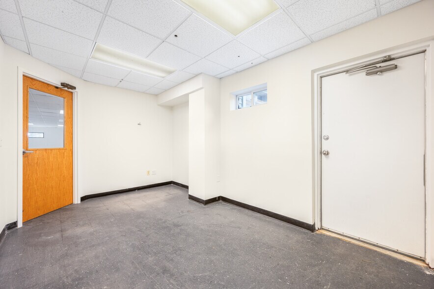 More Photos Of 605 N State St, Big Rapids Loft Creative Space For Sale