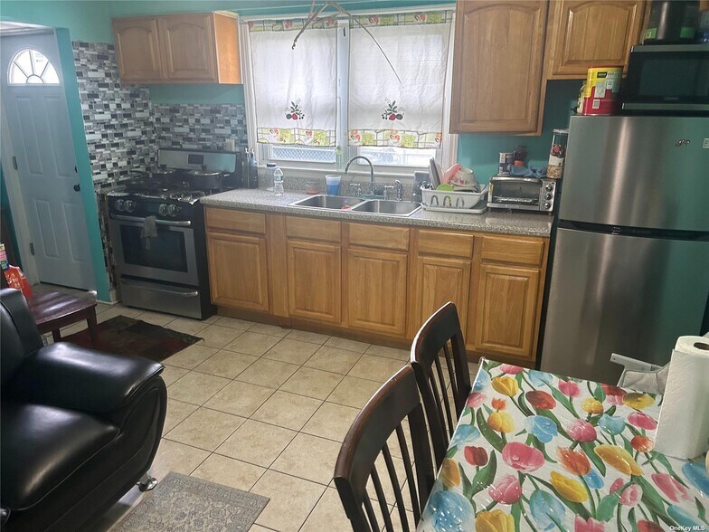 More Photos Of 847 Prospect ave, Westbury Medical For Sale