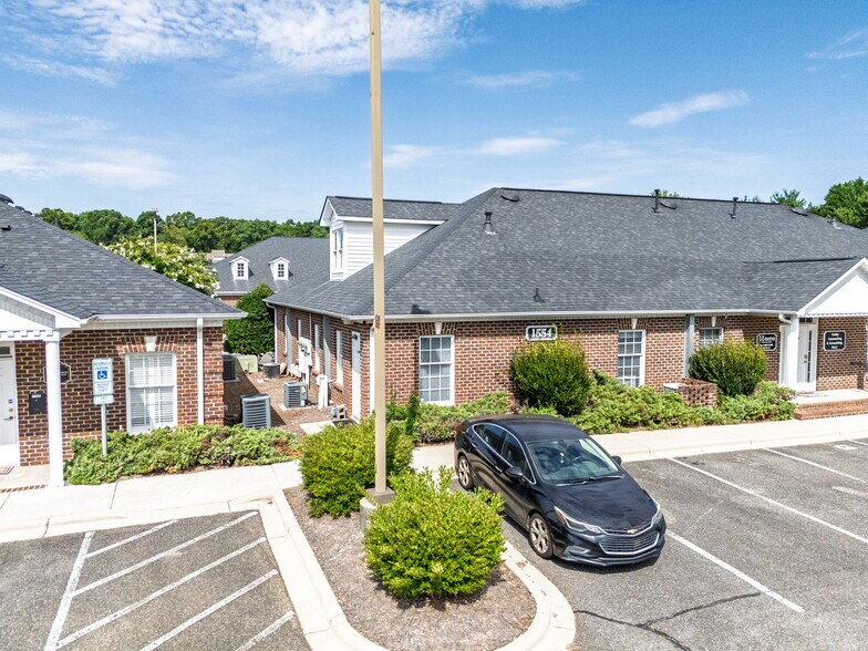 More Photos Of 1554 Union Rd, Gastonia Office For Lease
